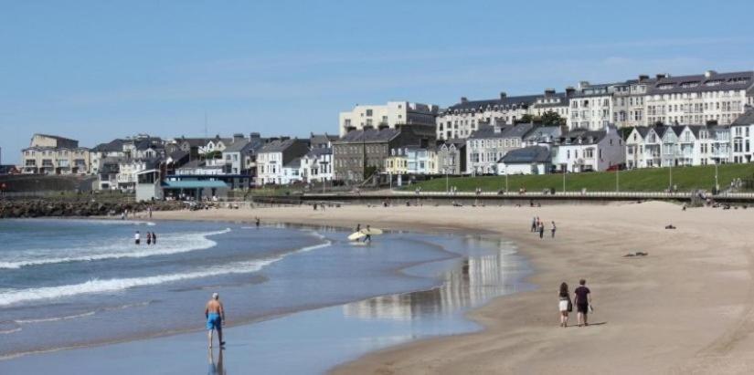 6 Golf Terrace - Portrush By The Sea Lägenhet Exteriör bild